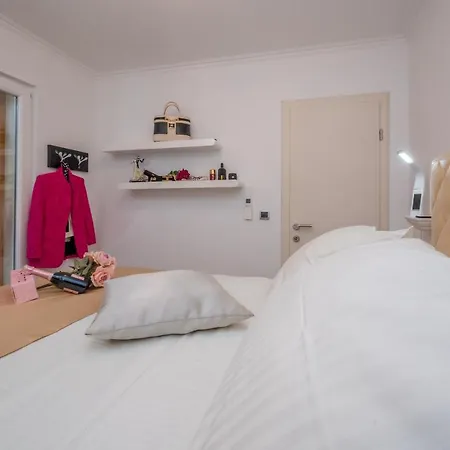Uniquely Designed Ivana With Outdoor Jacuzzi Nearby The Pebble Banje At The Island Of Solta Villa