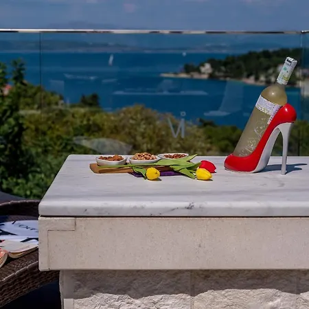 Villa Ivana: Seaside Retreat With Outdoor Jacuzzi On Solta Island Rogac